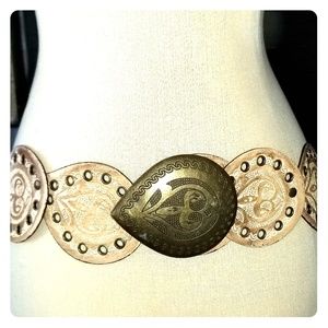 Light brown and brass leather teardrop belt